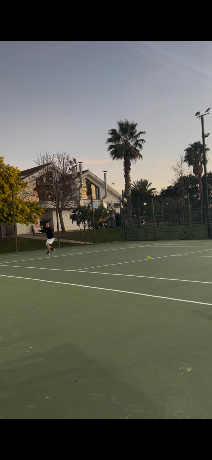 Nacho Tenis - clase en pista